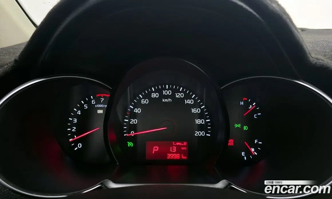 Kia Morning 2015 1.0 автомат (гидро), фото 8 Kia Morning 2015 1.0 автомат (гидро), фото 8