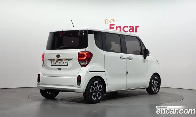 Kia Ray 2018 1.0 автомат (гидро), миниатюра 2 Kia Ray 2018 1.0 автомат (гидро), миниатюра 2
