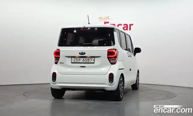 Kia Ray 2018 1.0 автомат (гидро), миниатюра 4 Kia Ray 2018 1.0 автомат (гидро), миниатюра 4
