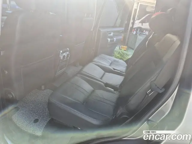 Land Rover Discovery 2010 2.7 автомат (гидро), миниатюра 12