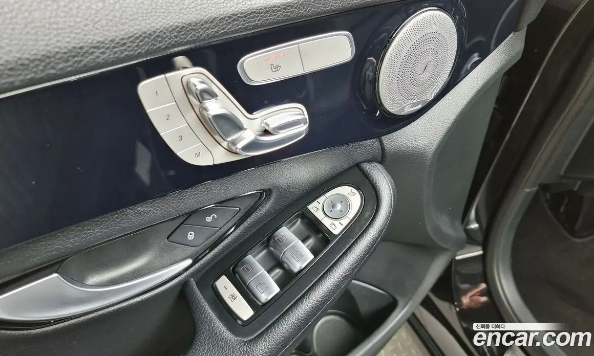 Mercedes-Benz C-Class 2018 2.0 автомат (гидро), фото 13
