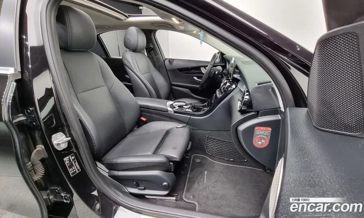 Mercedes-Benz C-Class 2018 2.0 автомат (гидро), фото 10