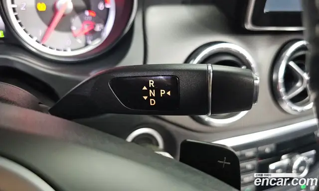 Mercedes-Benz CLA-Class 2014 1.8 автомат (гидро), миниатюра 9 Mercedes-Benz CLA-Class 2014 1.8 автомат (гидро), миниатюра 9