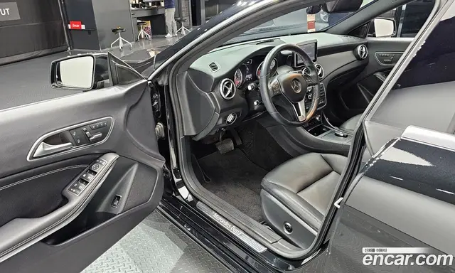 Mercedes-Benz CLA-Class 2014 1.8 автомат (гидро), миниатюра 10 Mercedes-Benz CLA-Class 2014 1.8 автомат (гидро), миниатюра 10