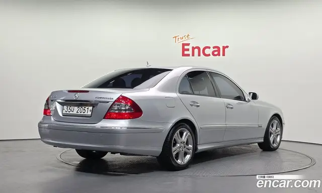 Mercedes-Benz E-Class 2007 1.8 автомат (гидро), миниатюра 2