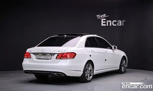 Mercedes-Benz E-Class 2014 3.5 автомат (гидро), миниатюра 2