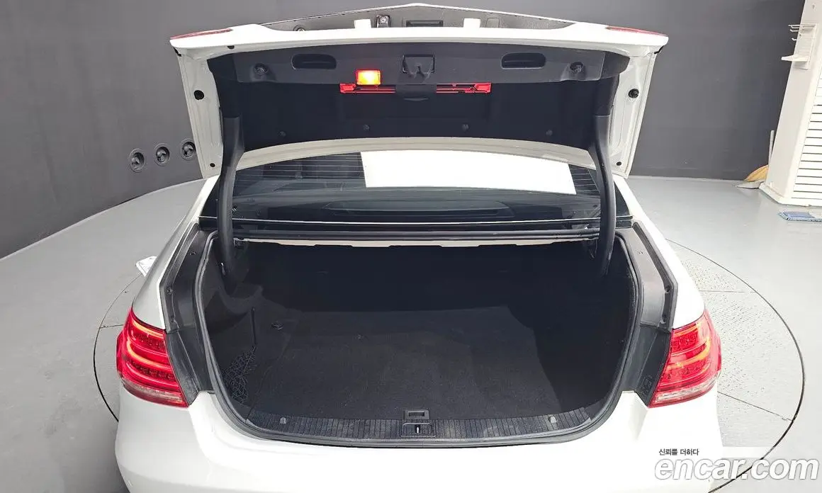 Mercedes-Benz E-Class 2014 3.5 автомат (гидро), фото 20