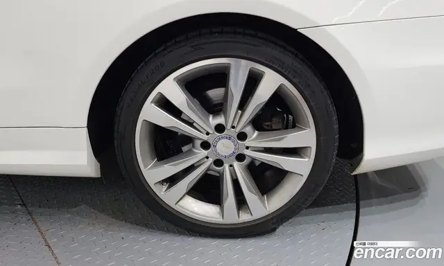 Mercedes-Benz E-Class 2017 2.0 автомат (гидро), миниатюра 5