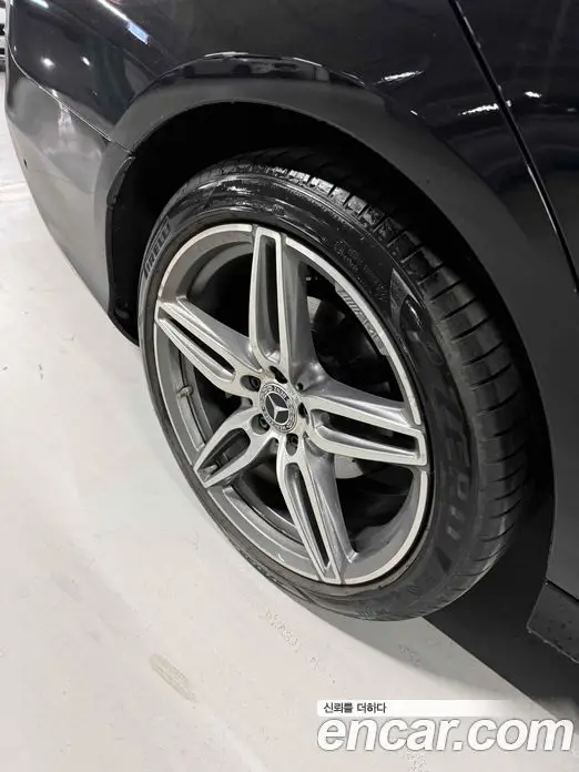 Mercedes-Benz E-Class 2019 2.0 автомат (гидро), фото 8 Mercedes-Benz E-Class 2019 2.0 автомат (гидро), фото 8