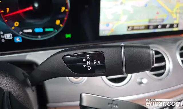 Mercedes-Benz E-Class 2022 2.0 автомат (гидро), миниатюра 9