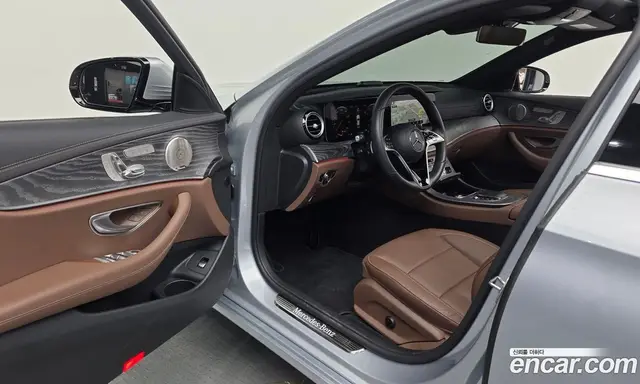 Mercedes-Benz E-Class 2022 2.0 автомат (гидро), миниатюра 10