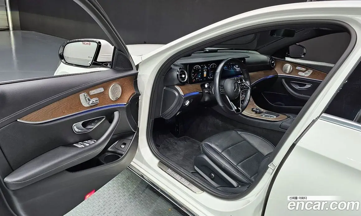 Mercedes-Benz E-Class 2022 1.9 автомат (гидро), фото 11