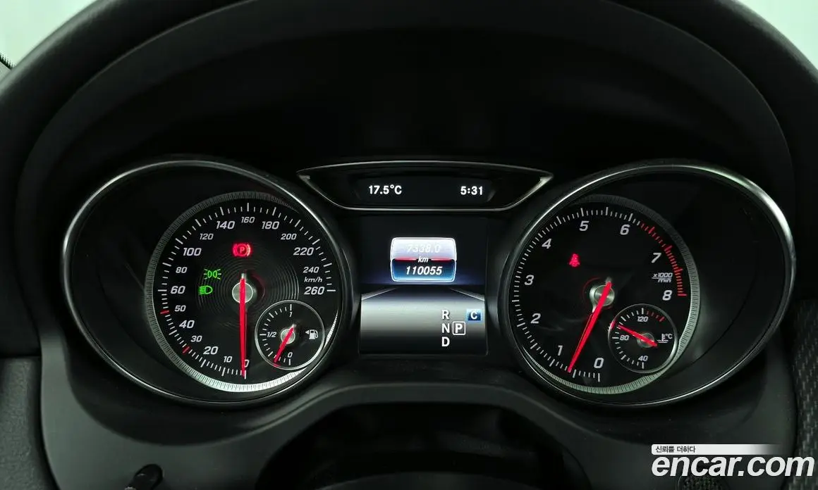 Mercedes-Benz GLA-Class 2017 2.0 автомат (гидро), фото 8 Mercedes-Benz GLA-Class 2017 2.0 автомат (гидро), фото 8