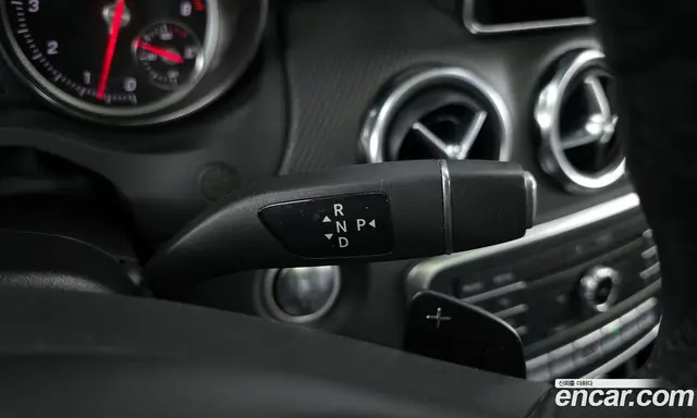 Mercedes-Benz GLA-Class 2017 2.0 автомат (гидро), миниатюра 9 Mercedes-Benz GLA-Class 2017 2.0 автомат (гидро), миниатюра 9