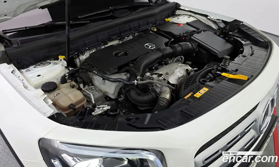 Mercedes-Benz GLB-Class 2021 2.0 автомат (гидро), фото 6
