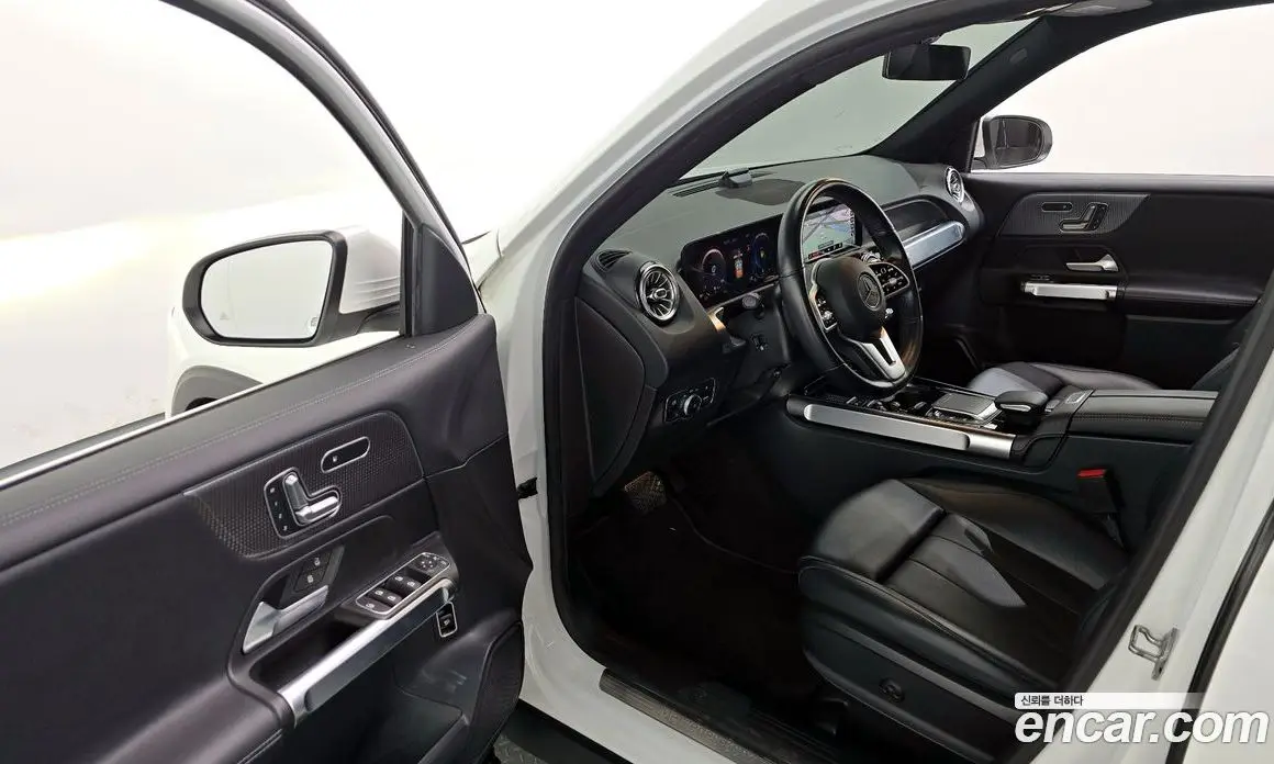 Mercedes-Benz GLB-Class 2021 2.0 автомат (гидро), фото 10