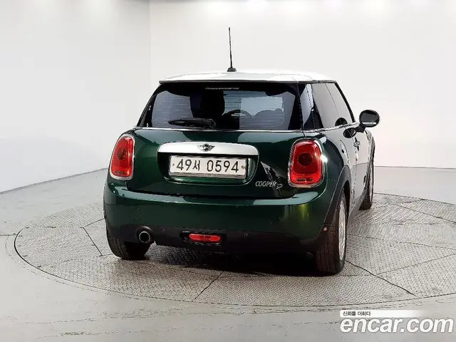 Mini Cooper 2014 1.5 автомат (гидро), миниатюра 3