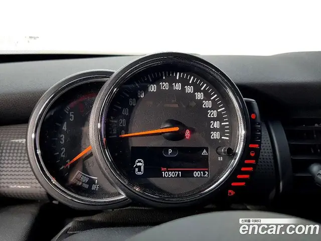 Mini Cooper 2014 1.5 автомат (гидро), миниатюра 7