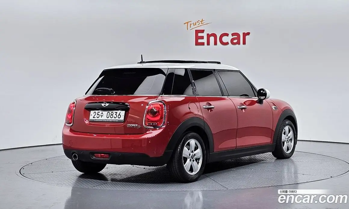 Mini Cooper 2015 1.5 автомат (гидро), фото 2 Mini Cooper 2015 1.5 автомат (гидро), фото 2