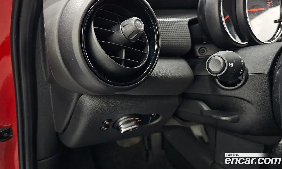 Mini Cooper 2015 1.5 автомат (гидро), фото 16 Mini Cooper 2015 1.5 автомат (гидро), фото 16