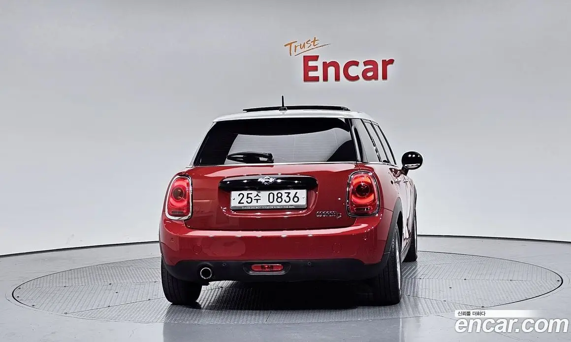 Mini Cooper 2015 1.5 автомат (гидро), фото 4 Mini Cooper 2015 1.5 автомат (гидро), фото 4