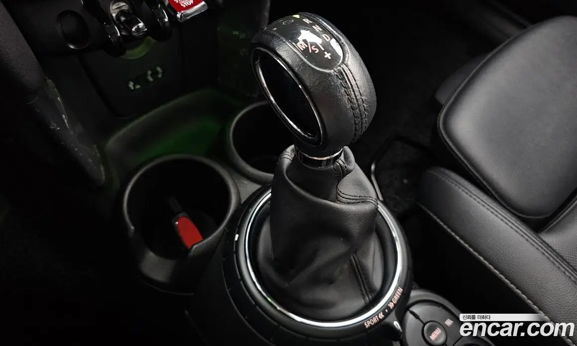 Mini Cooper 2015 1.5 автомат (гидро), фото 9 Mini Cooper 2015 1.5 автомат (гидро), фото 9
