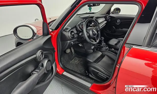Mini Cooper 2015 1.5 автомат (гидро), миниатюра 10 Mini Cooper 2015 1.5 автомат (гидро), миниатюра 10