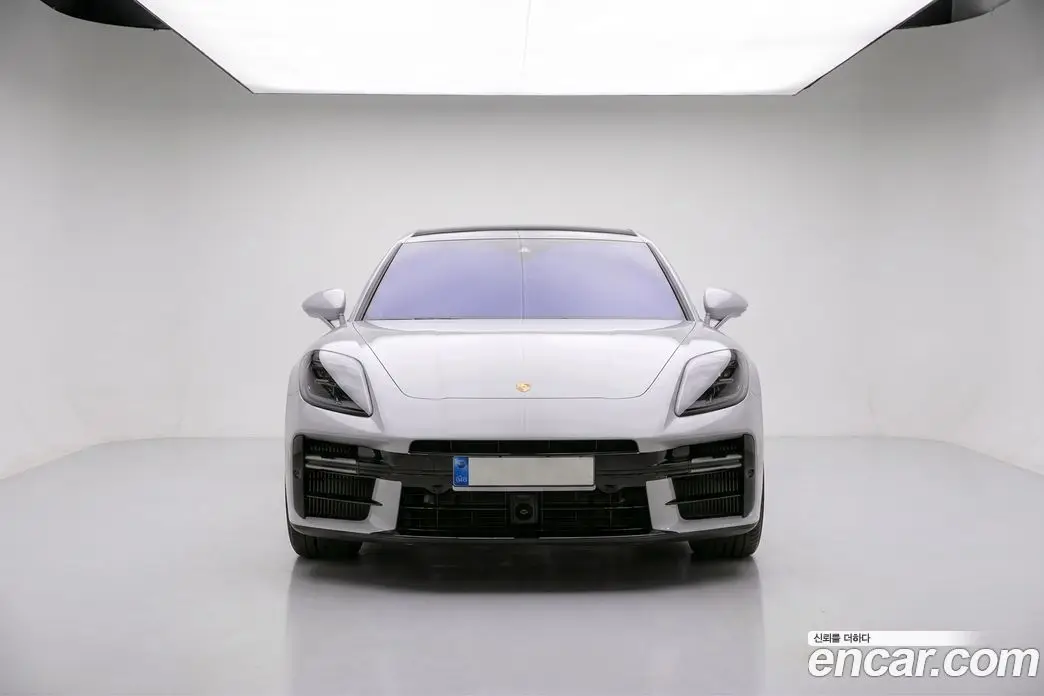 Porsche Panamera 2025 4.0 автомат (гидро), фото 4 Porsche Panamera 2025 4.0 автомат (гидро), фото 4
