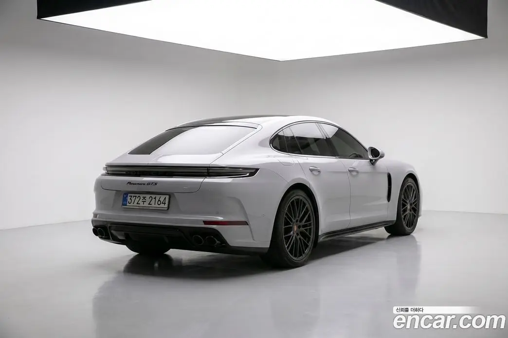 Porsche Panamera 2025 4.0 автомат (гидро), фото 8 Porsche Panamera 2025 4.0 автомат (гидро), фото 8