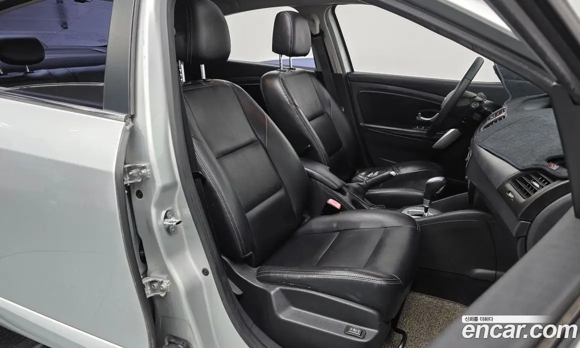 Renault (Samsung) SM3 2010 1.6 автомат (гидро), фото 12 Renault (Samsung) SM3 2010 1.6 автомат (гидро), фото 12