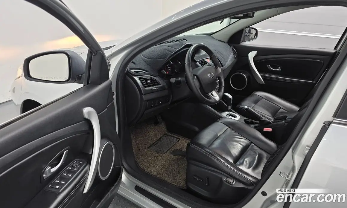 Renault (Samsung) SM3 2010 1.6 автомат (гидро), фото 10 Renault (Samsung) SM3 2010 1.6 автомат (гидро), фото 10