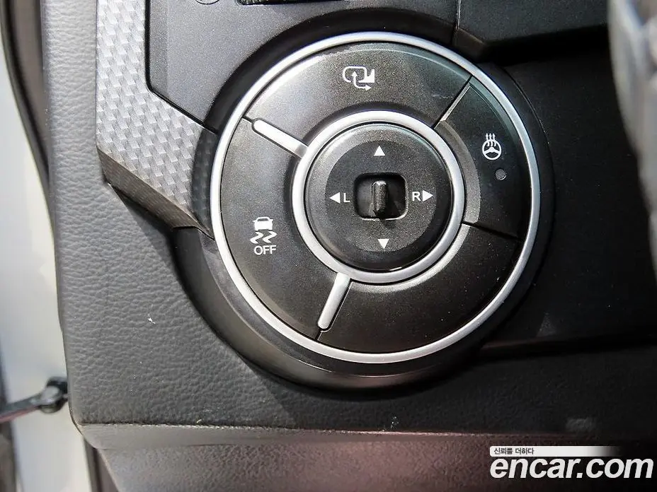 SsangYong Korando 2014 2.0 автомат (гидро), фото 12