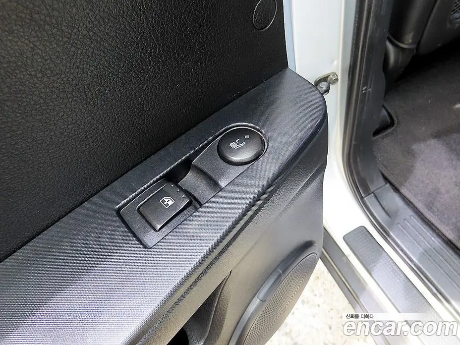 SsangYong Korando 2014 2.0 автомат (гидро), фото 17