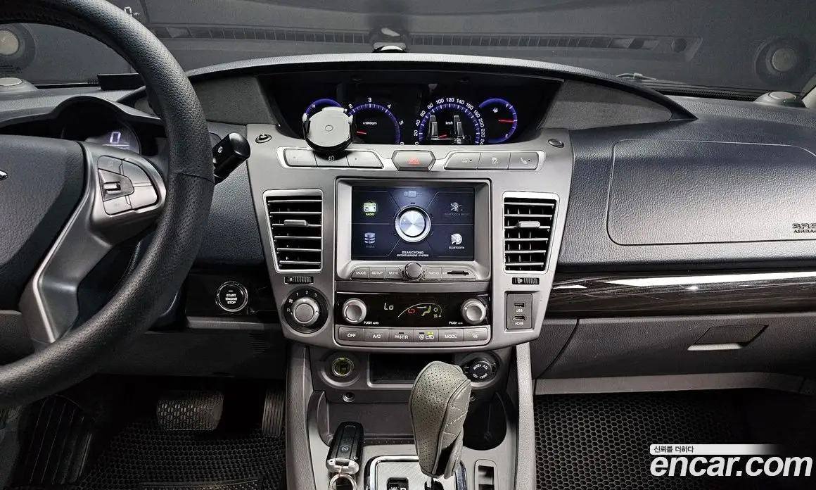SsangYong Korando 2015 2.2 автомат (гидро), фото 14