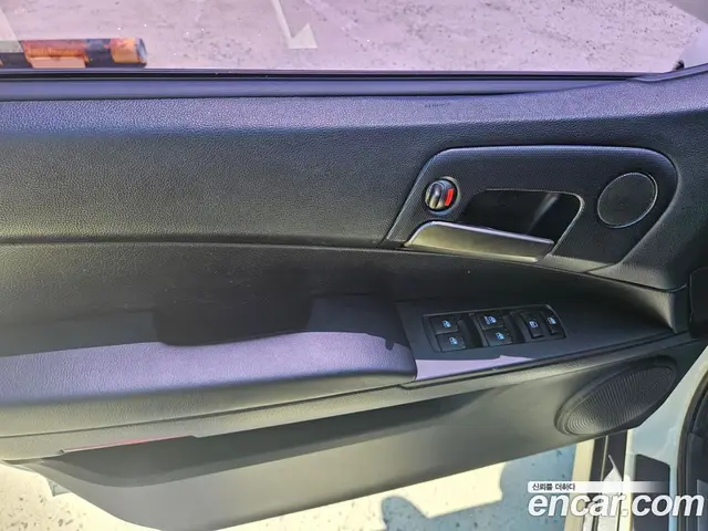 SsangYong Korando 2016 2.0 автомат (гидро), миниатюра 11