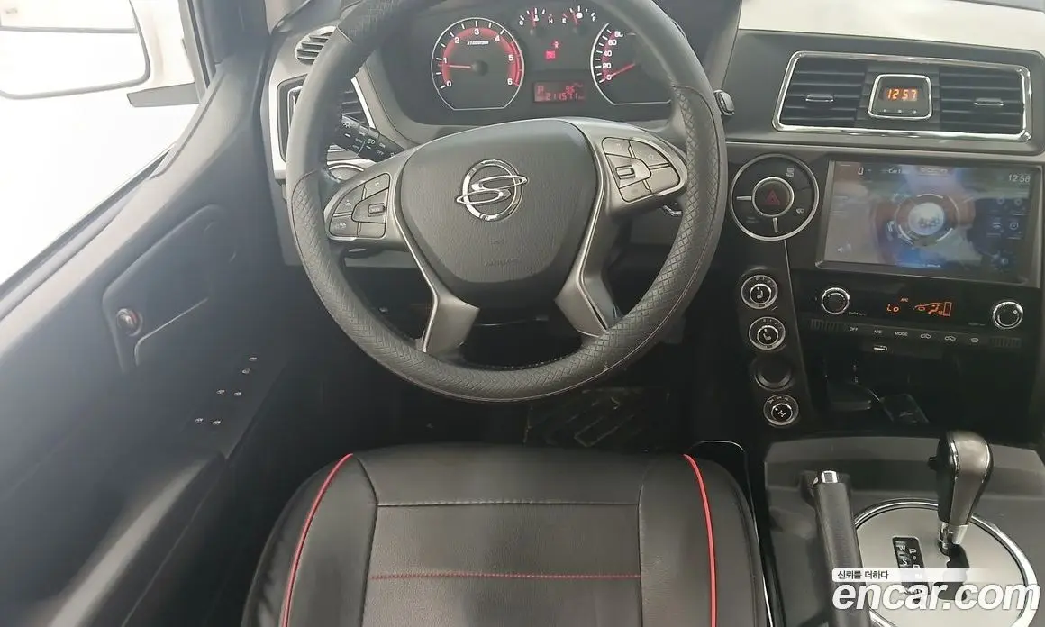 SsangYong Korando 2016 2.2 автомат (гидро), фото 15
