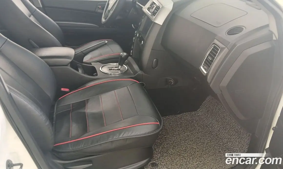 SsangYong Korando 2016 2.2 автомат (гидро), фото 17
