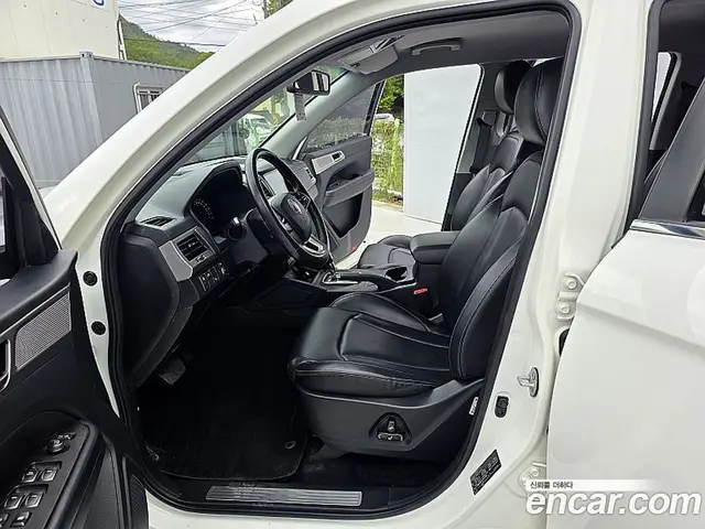 SsangYong Rexton 2018 2.2 автомат (гидро), миниатюра 4 SsangYong Rexton 2018 2.2 автомат (гидро), миниатюра 4