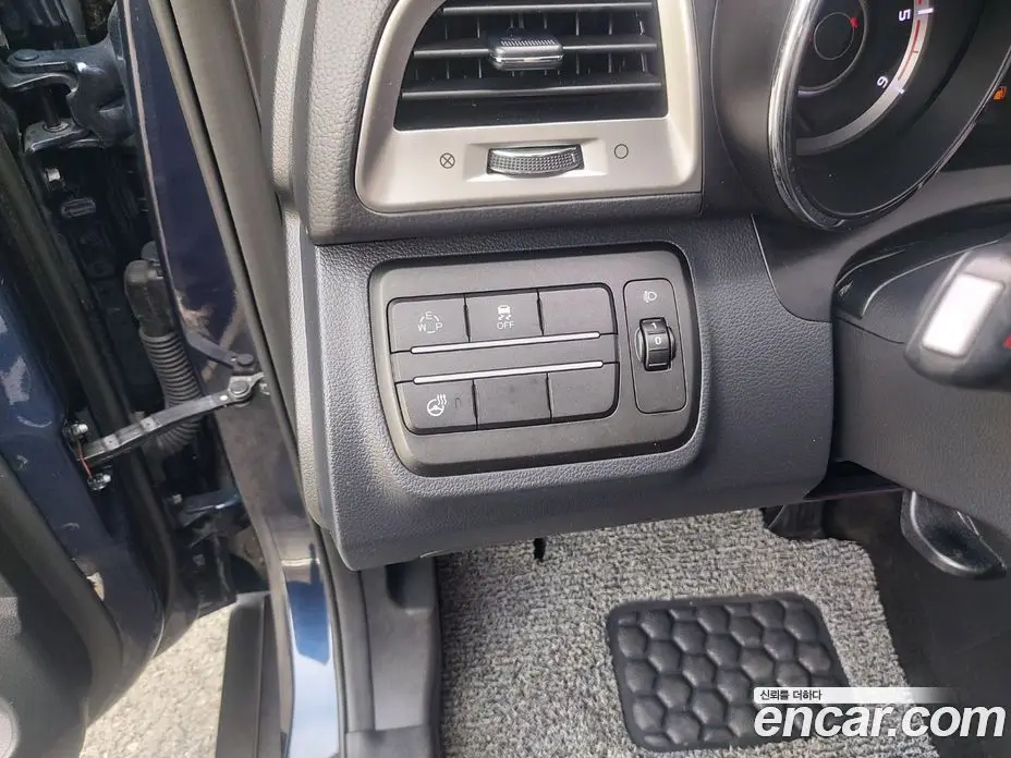 SsangYong TIBOLI 2015 1.6 автомат (гидро), фото 11