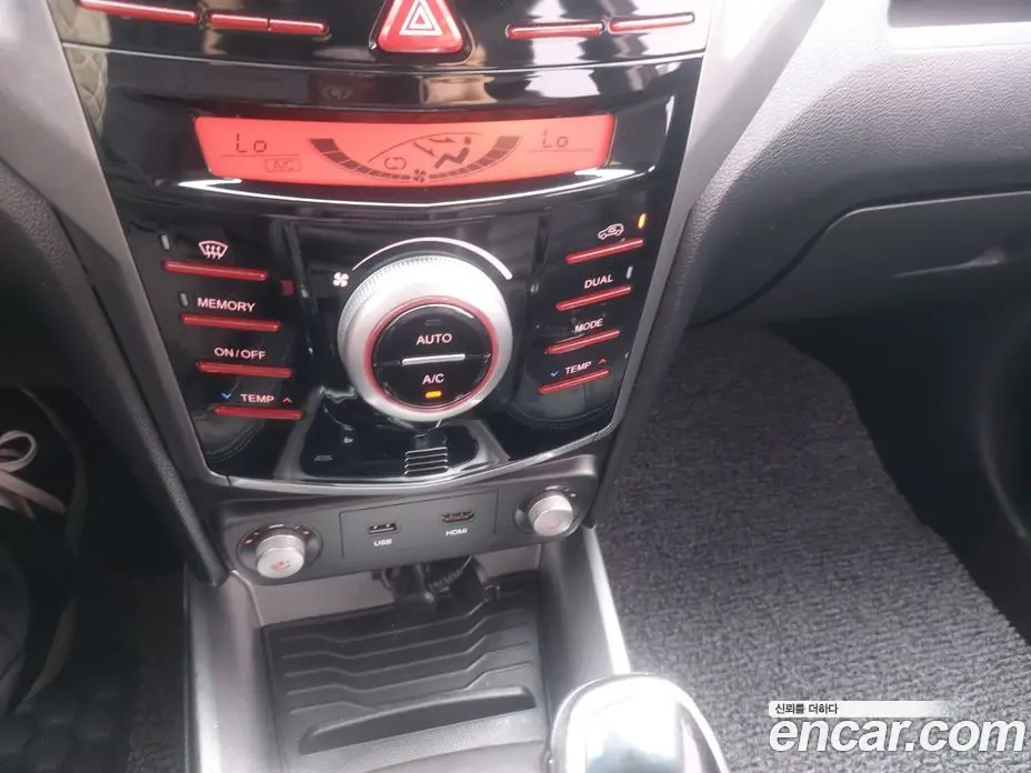 SsangYong TIBOLI 2015 1.6 автомат (гидро), фото 15