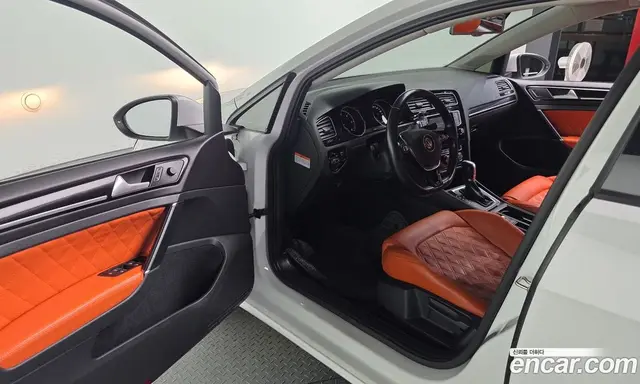 Volkswagen Golf 2015 1.6 автомат (гидро), миниатюра 11 Volkswagen Golf 2015 1.6 автомат (гидро), миниатюра 11