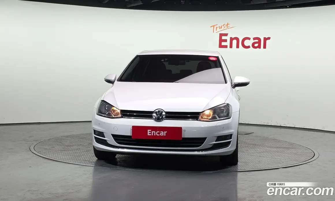 Volkswagen Golf 2015 1.6 автомат (гидро), фото 3 Volkswagen Golf 2015 1.6 автомат (гидро), фото 3
