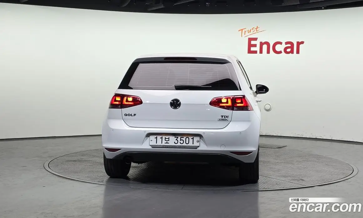 Volkswagen Golf 2015 1.6 автомат (гидро), фото 4 Volkswagen Golf 2015 1.6 автомат (гидро), фото 4