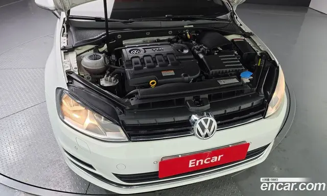 Volkswagen Golf 2015 1.6 автомат (гидро), миниатюра 6 Volkswagen Golf 2015 1.6 автомат (гидро), миниатюра 6