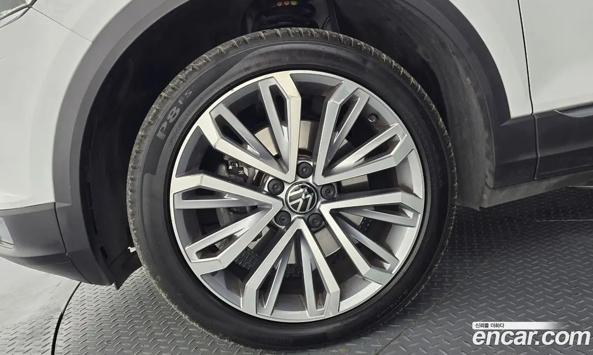 Volkswagen T-Roc 2021 2.0 автомат (гидро), фото 5 Volkswagen T-Roc 2021 2.0 автомат (гидро), фото 5