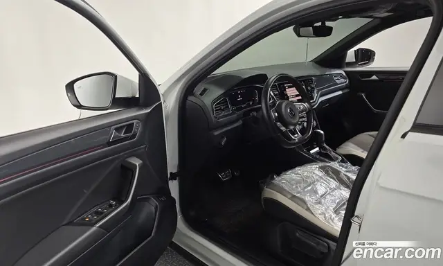 Volkswagen T-Roc 2021 2.0 автомат (гидро), миниатюра 10 Volkswagen T-Roc 2021 2.0 автомат (гидро), миниатюра 10