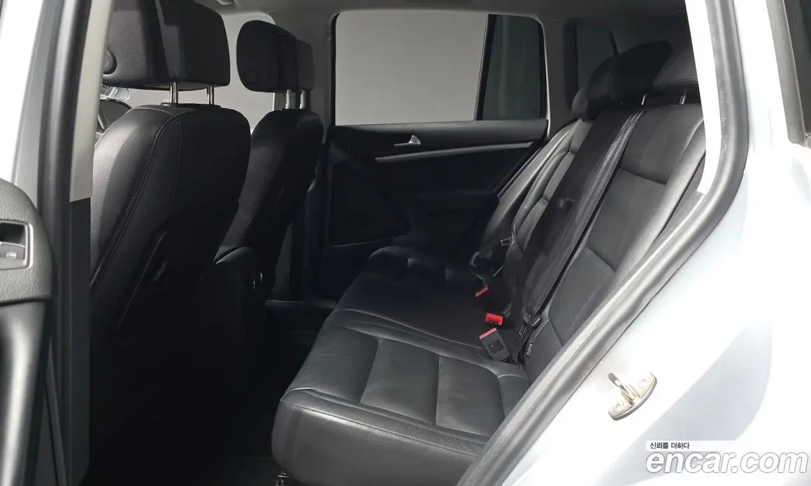 Volkswagen Tiguan 2014 2.0 автомат (гидро), фото 12