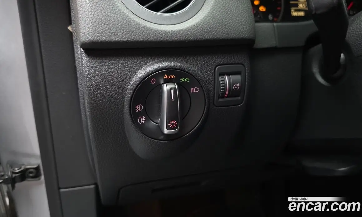 Volkswagen Tiguan 2014 2.0 автомат (гидро), фото 18