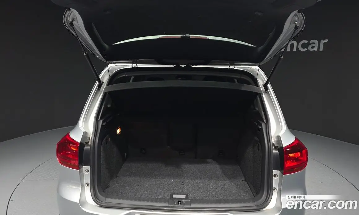 Volkswagen Tiguan 2014 2.0 автомат (гидро), фото 20