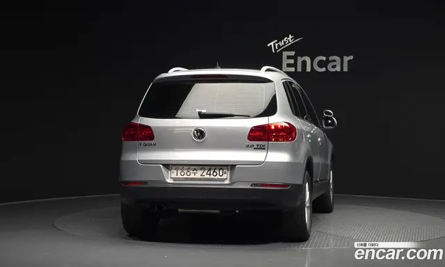 Volkswagen Tiguan 2014 2.0 автомат (гидро), миниатюра 4